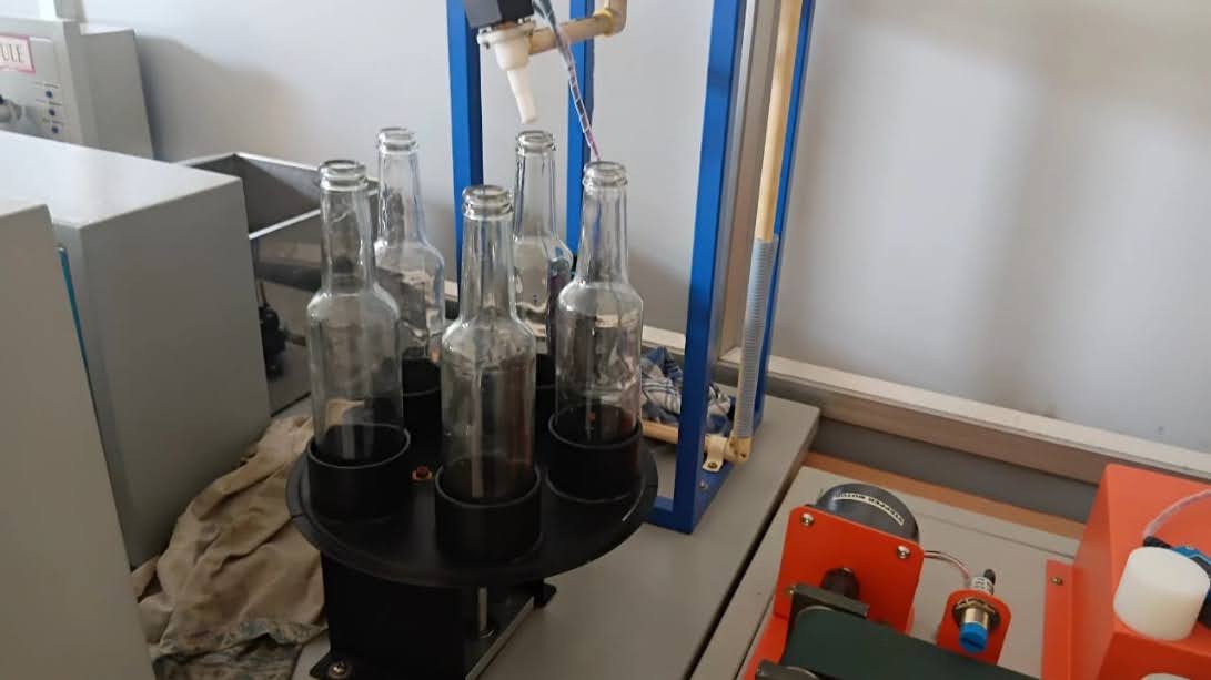 Bottle filling system in the robotics lab